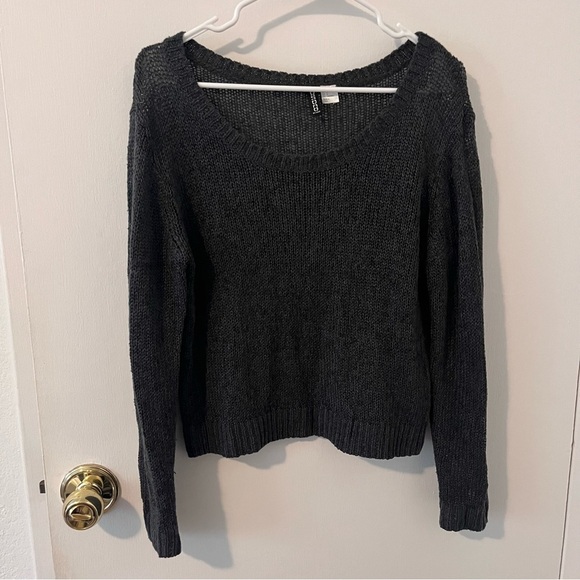 Divided by H&M Grey Sweater Size 8 - Picture 1 of 10
